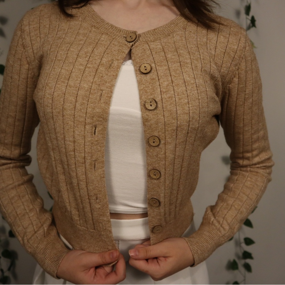 Knit Button Down Cardigan | Brown |